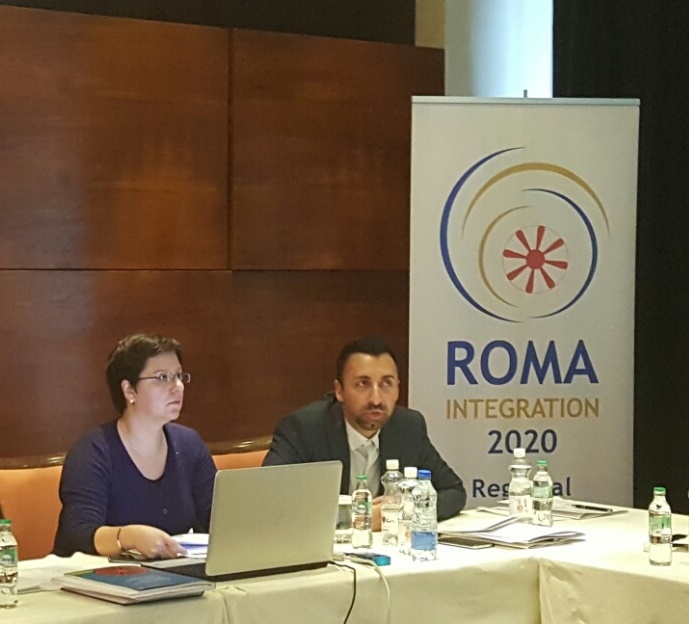 Aleksandra Bojadjieva, Policy Expert and Orhan Usein, Orhan Usein, Team Leader of the Roma Integration 2020 Action Team at the public dialogue forum organised by the Roma Integration 2020 project of the Regional Cooperation Council (RCC) in cooperation with the Ministry of Human Rights and Refugees of Bosnia and Herzegovina (BH), held in Sarajevo on 7 November 2016. (Photo: RCC/Rada Krstanovic)  