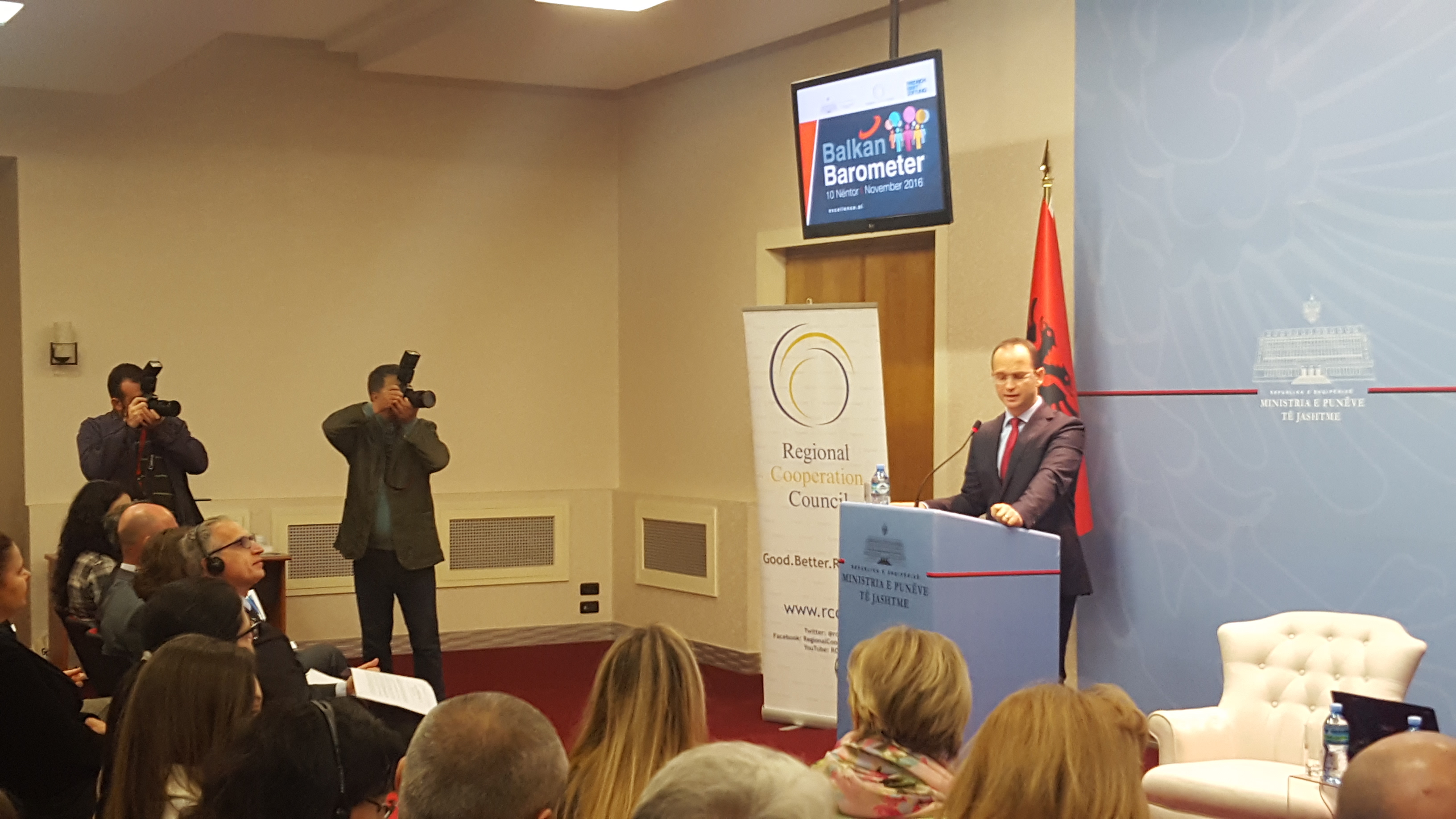 Albanian Minister of Foreign Affairs, Ditmir Bushati, presenting the findings of Balkan barometer 2016 about the sentiments of Albanian general public on EU integration, at the Balkan Barometer 2016 presentation held in Tirana on 10 November 2016 (Photo: RCC/Alma Arslanagic Pozder)