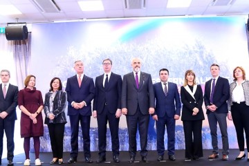 RCC Secretary General, Majlinda Bregu (third from the right) at the meeting of Western Balkan Leaders in Tirana, 21 December 2019 (Photo: Courtesy of the Cabinet of Albanian Prime Minister) 