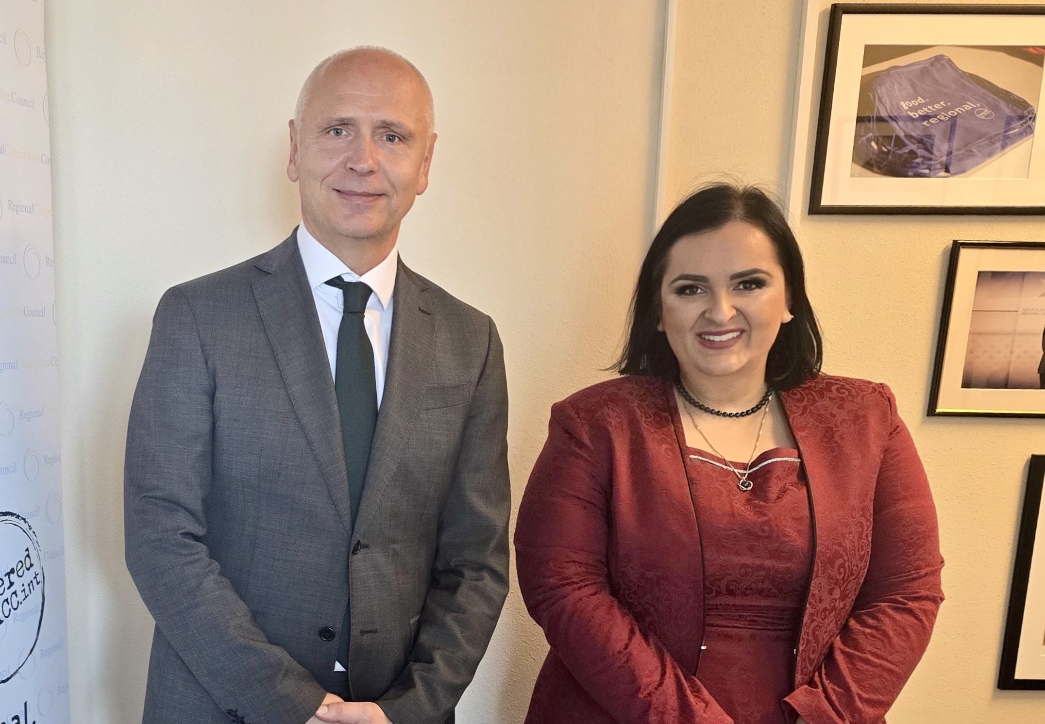 RCC Secretary General Amer Kapetanovic meeting with Minister of Labor and Social Welfare of Montenegro, Naida Nisic (Photo: RCC)