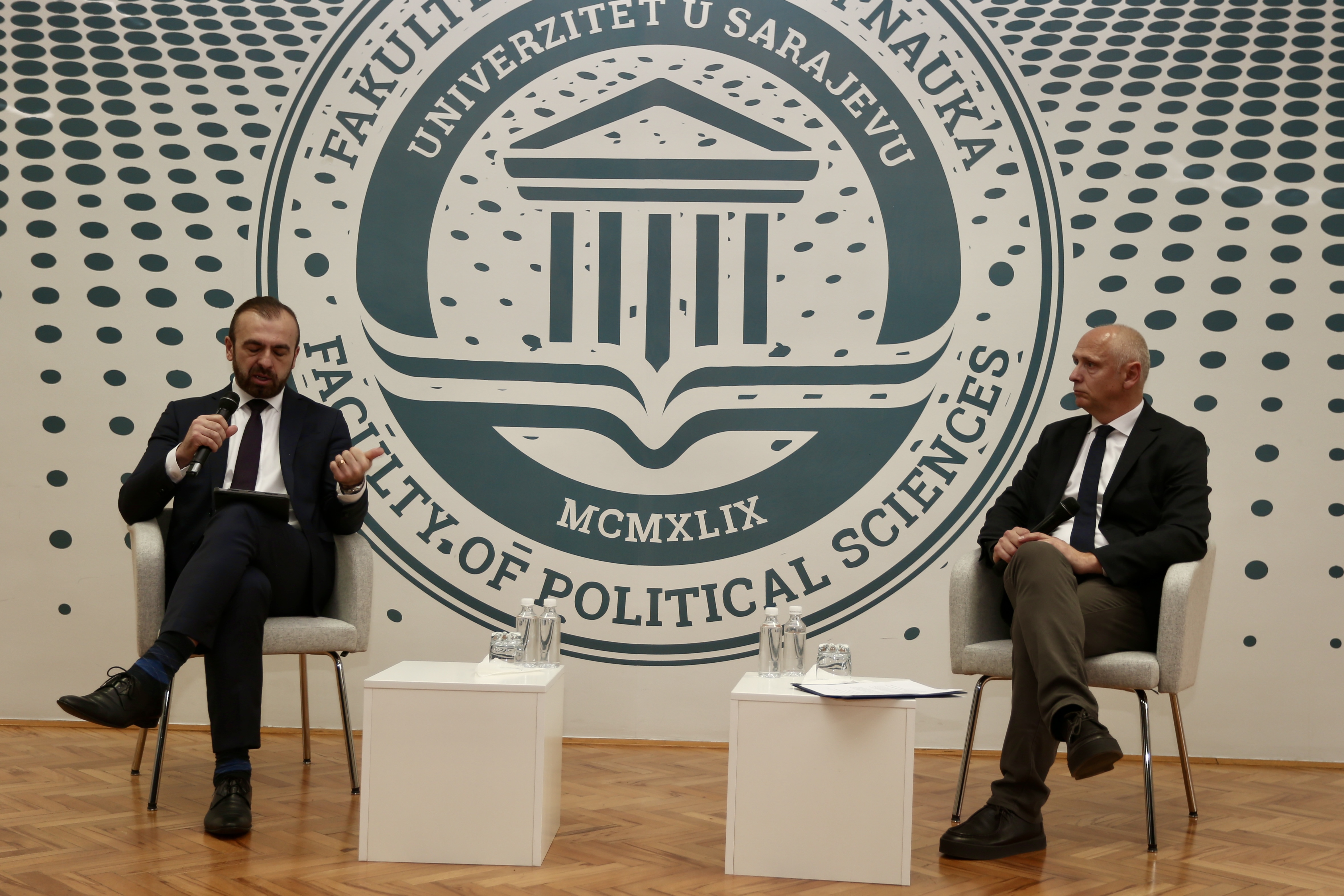 RCC Secretary General Amer Kapetanovic with Sead Turcalo, Dean of the Faculty of Political Science in Sarajevo who moderated a Q&A session during a guest lecture on regional cooperation and Growth Plan, in Sarajevo on 3 February 2025 (Photo: RCC/JAsmin Sakovic)