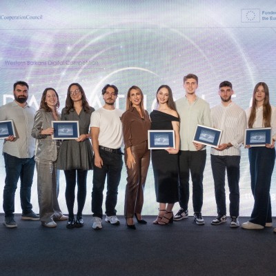 Balkathon 5.0 winners with RCC Secretary General Majlinda Bregu at the Award Ceremony, in Tirana on 3 October 2024 (Photo: RCC/Armand Habazaj) 