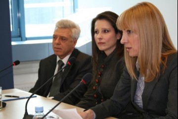 RCC Spokesperson, Dinka Živalj (right), INA Academy Director, Despina Anastasiadou (centre), and Counsellor for Economic and Commercial Affairs at the Greek Embassy in BiH, Georgios Mergimis, at the workshop on eGovernment, RCC Secretariat, Sarajevo, BiH, 2 April 2009. (Photo RCC/Selma Ahatovic-Lihic)