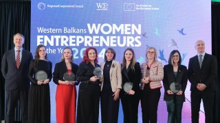 Western Balkans Women Entrepreneurs of the Year 2024 with RCC Secretary General Amer Kapetanovic (on the right), Atifete Jahjaga, Founder and Chairwoman of the Jahjaga Foundation and Former President (in the middle) and Aivo Orav, Head of the EU Office and European Union Special Representative, at the ceremony held on 13 March 2025 in Pristina (Photo: RCC/Valdrin Xhemaj)  